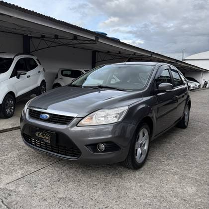 FORD FOCUS 2.0 TITANIUM HATCH 16V FLEX 4P AUTOMÁTICO
